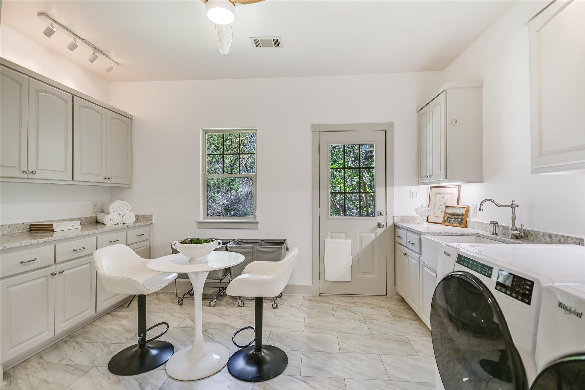 700 Furlong Drive Austin TX 78746