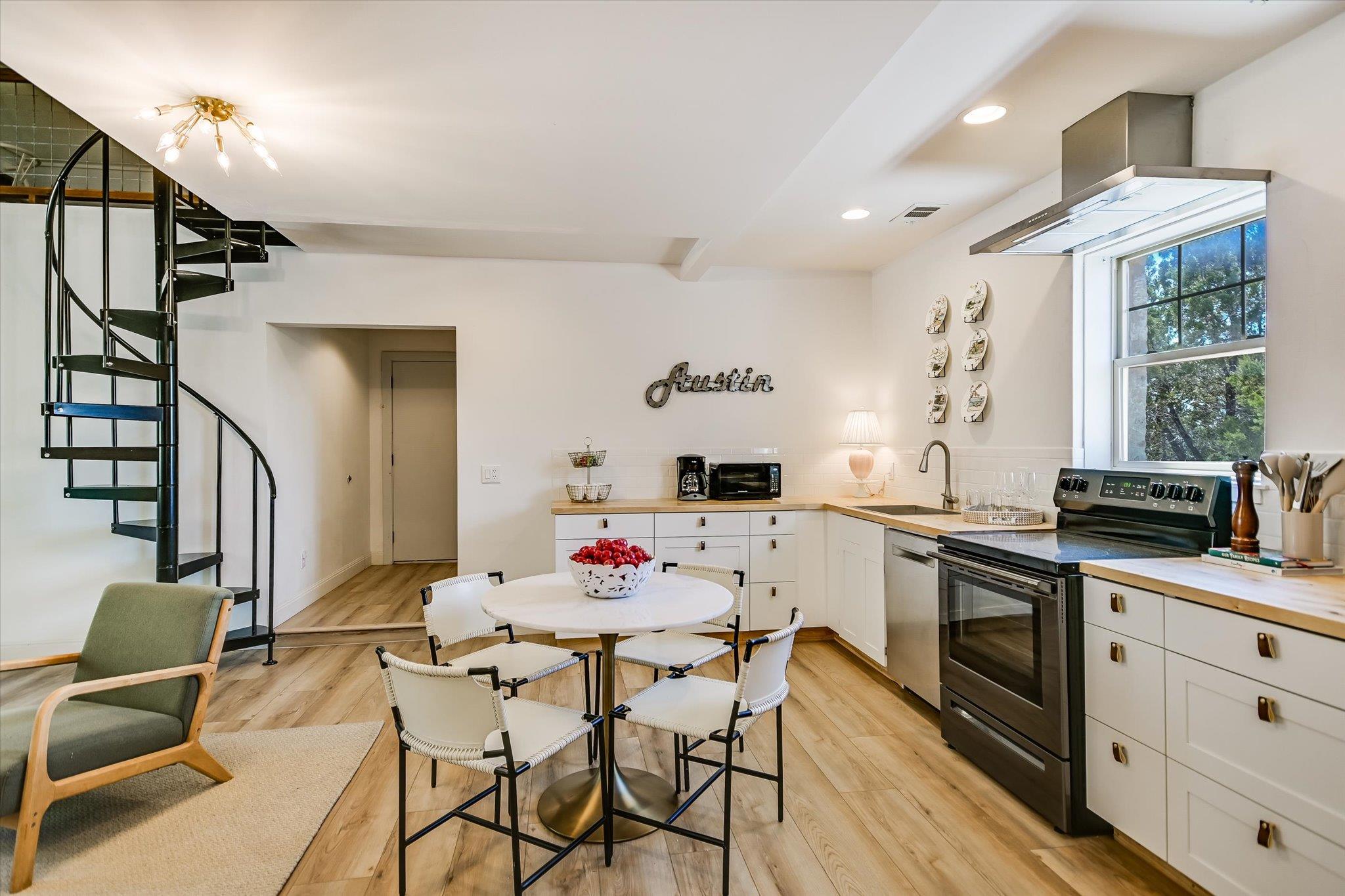 700 Furlong Drive Austin TX 78746