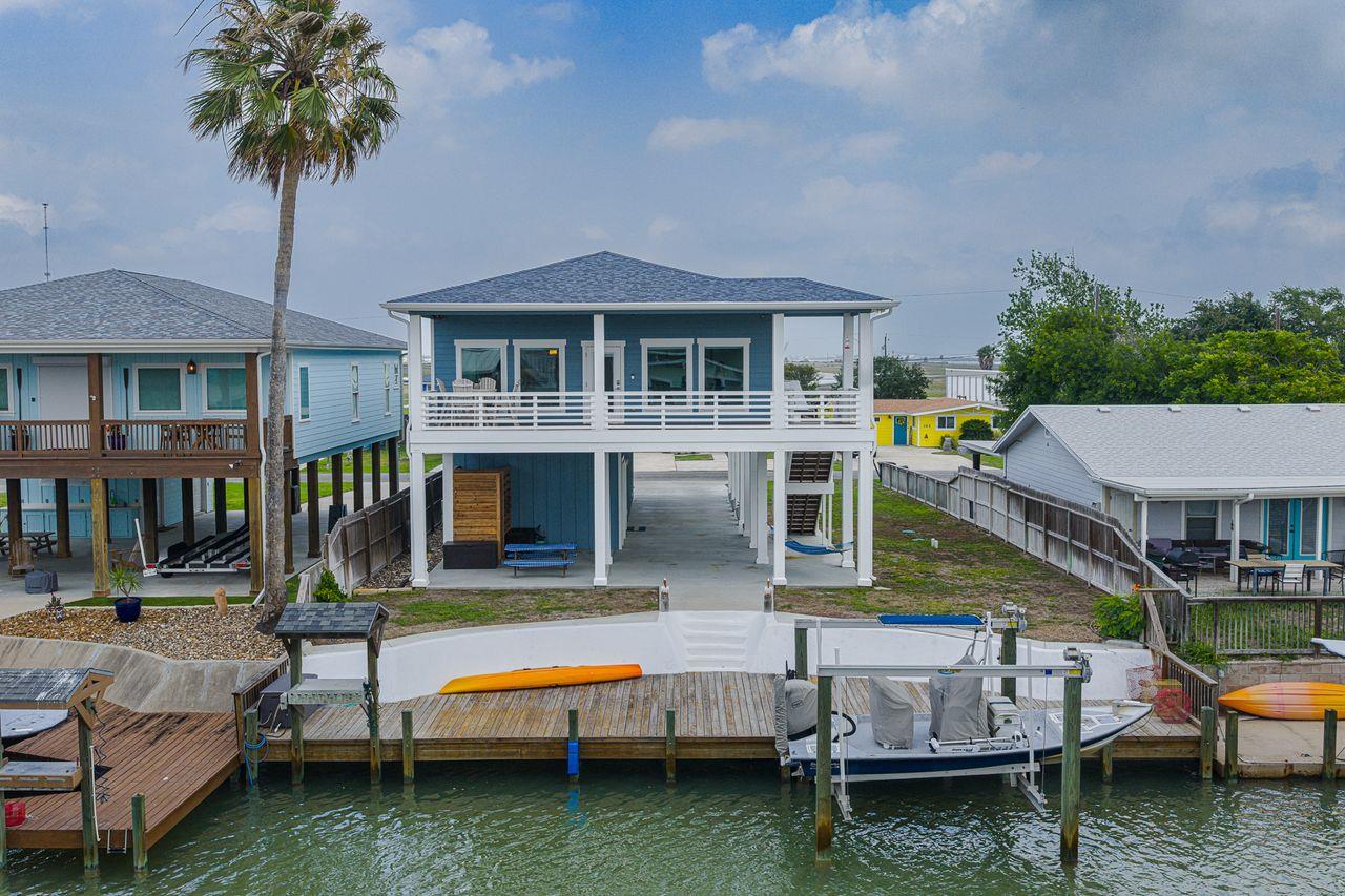 125 Port Avenue Rockport TX 78382