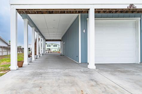 125 Port Avenue Rockport TX 78382