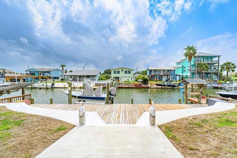 125 Port Avenue Rockport TX 78382