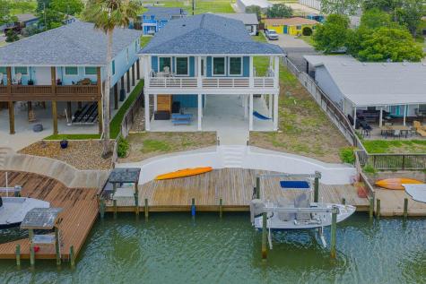125 Port Avenue Rockport TX 78382