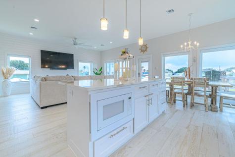 125 Port Avenue Rockport TX 78382