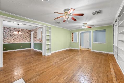 20024 W Lakeshore Drive Magnolia TX 77355