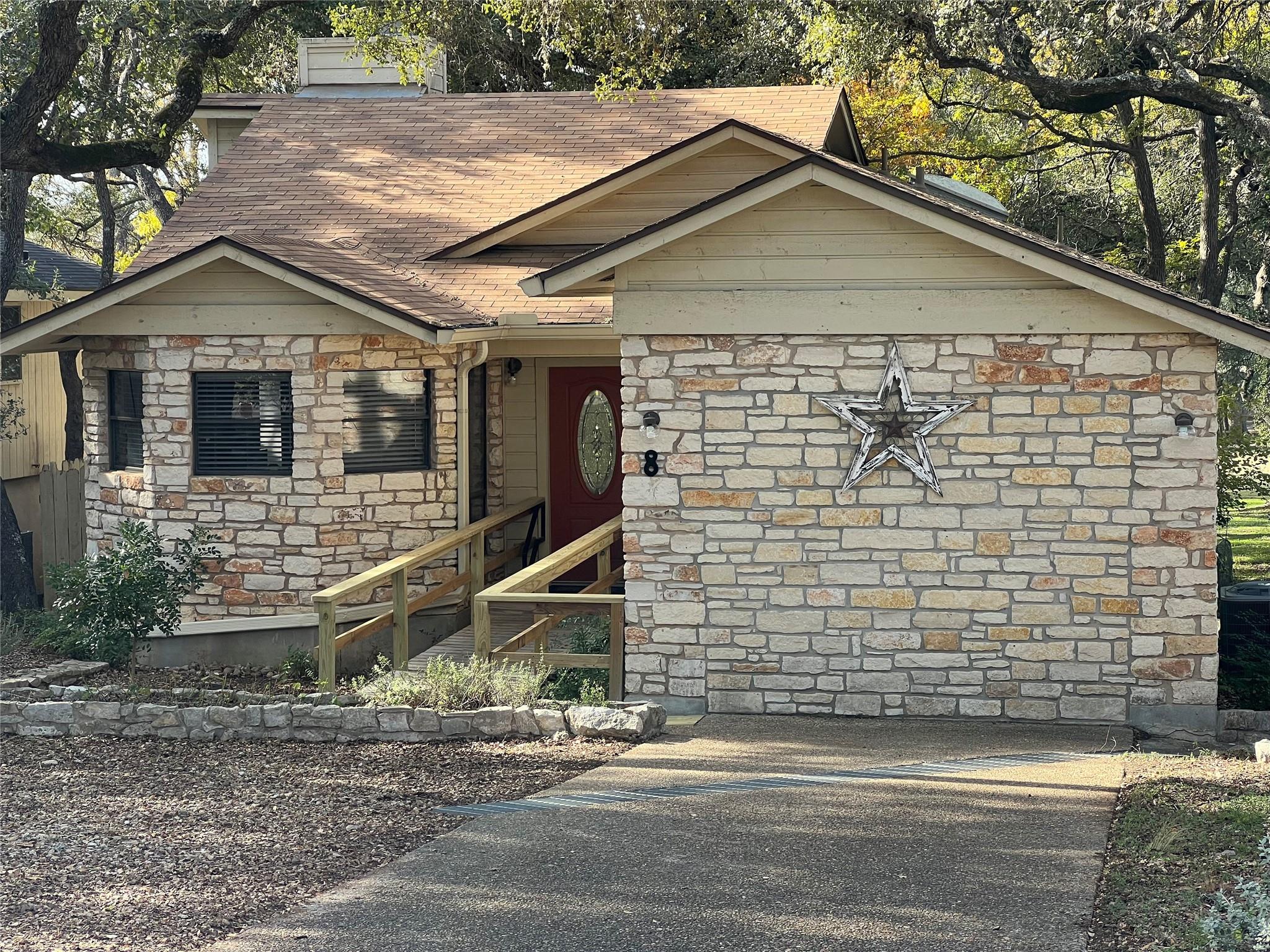 8 Stonehouse Circle Wimberley TX 78676