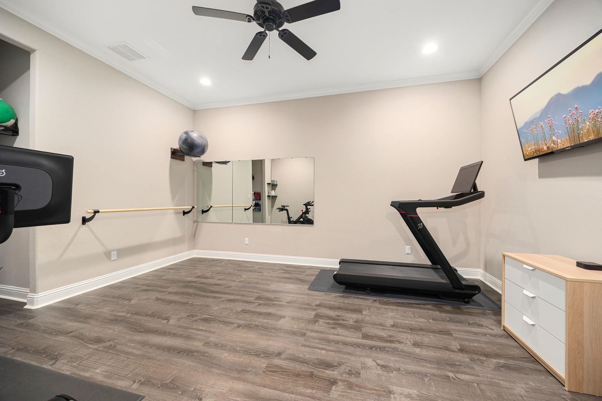 875 Spectacular Bid Drive Austin TX 78737