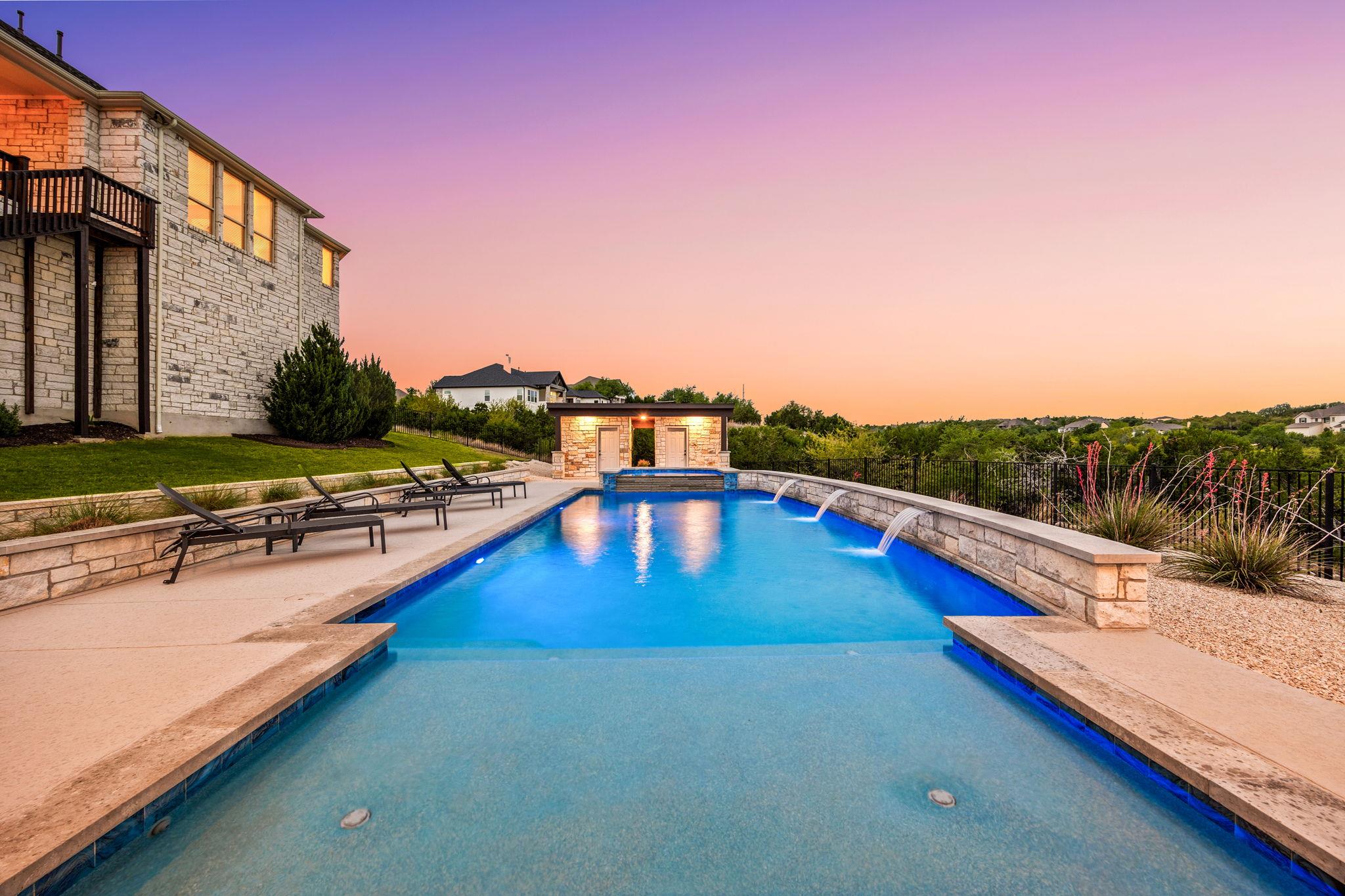 875 Spectacular Bid Drive Austin TX 78737