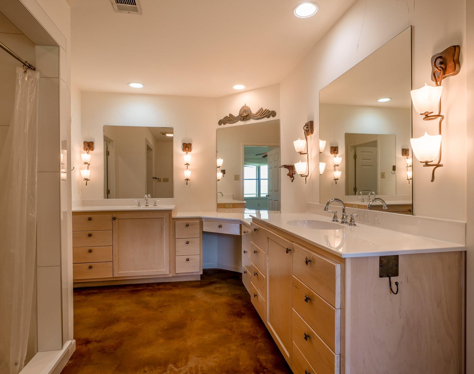 736 W Lakecrest Drive Bluffton TX 78607