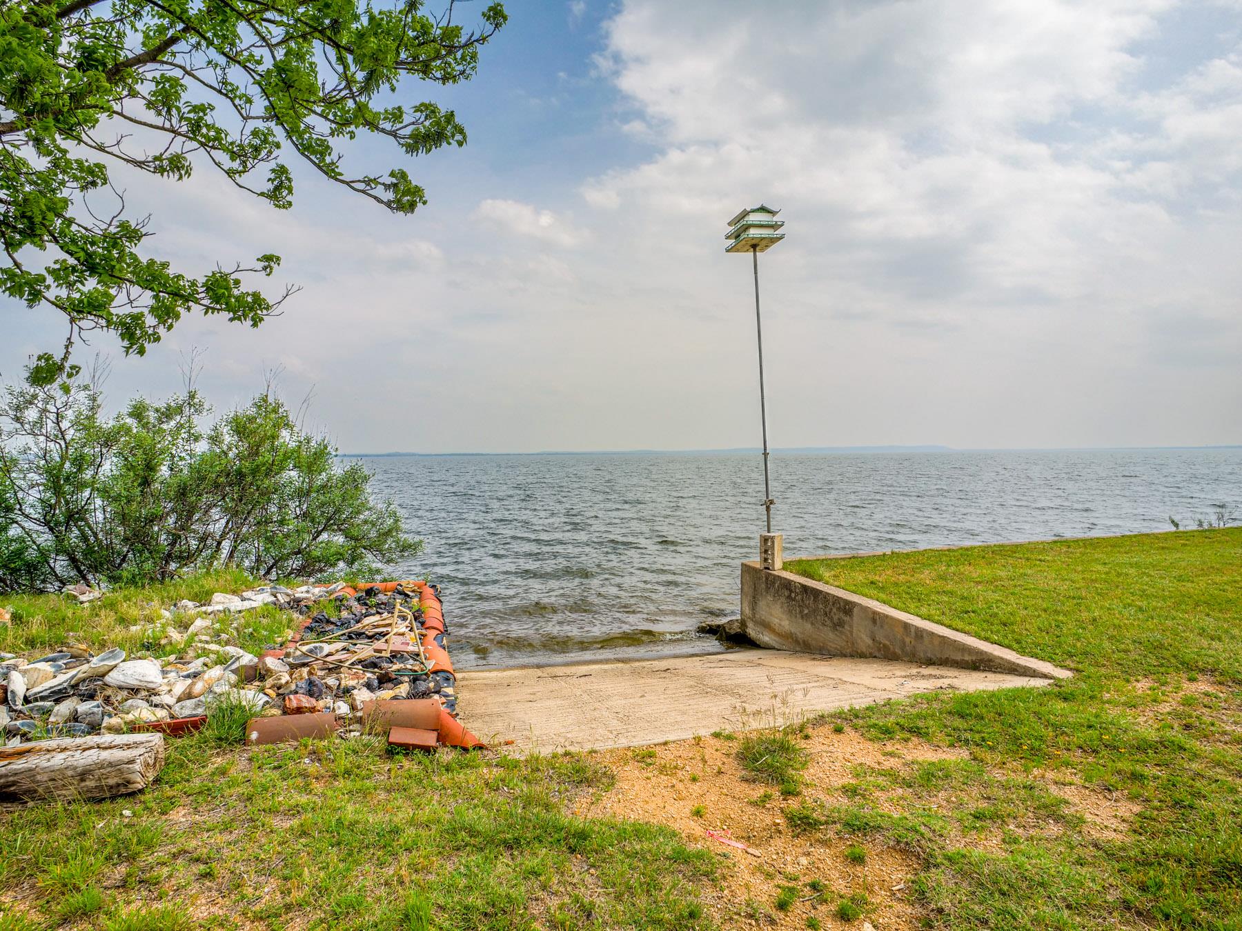 736 W Lakecrest Drive Bluffton TX 78607