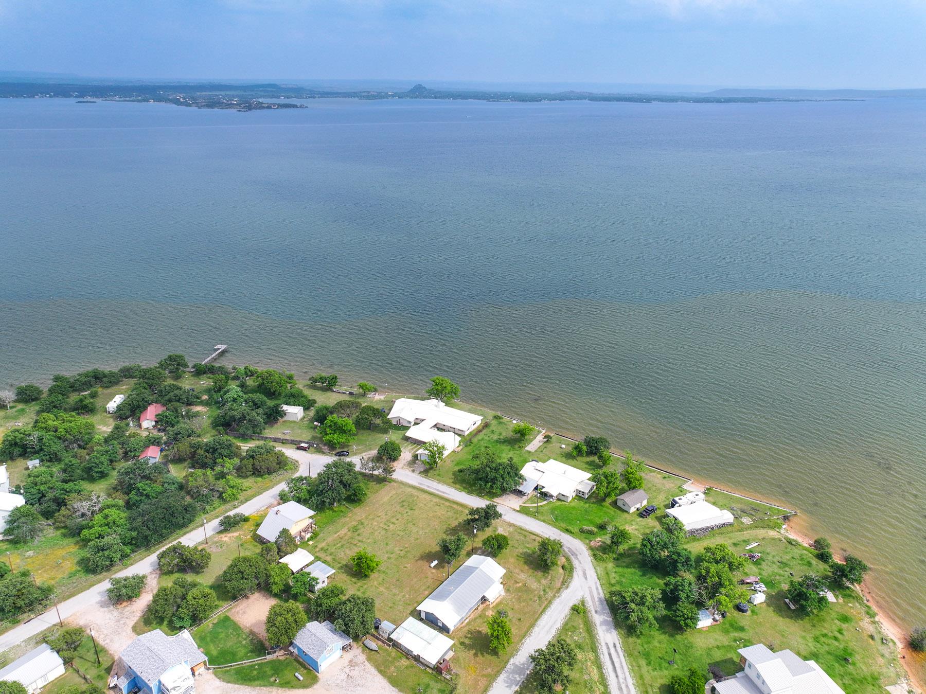 736 W Lakecrest Drive Bluffton TX 78607