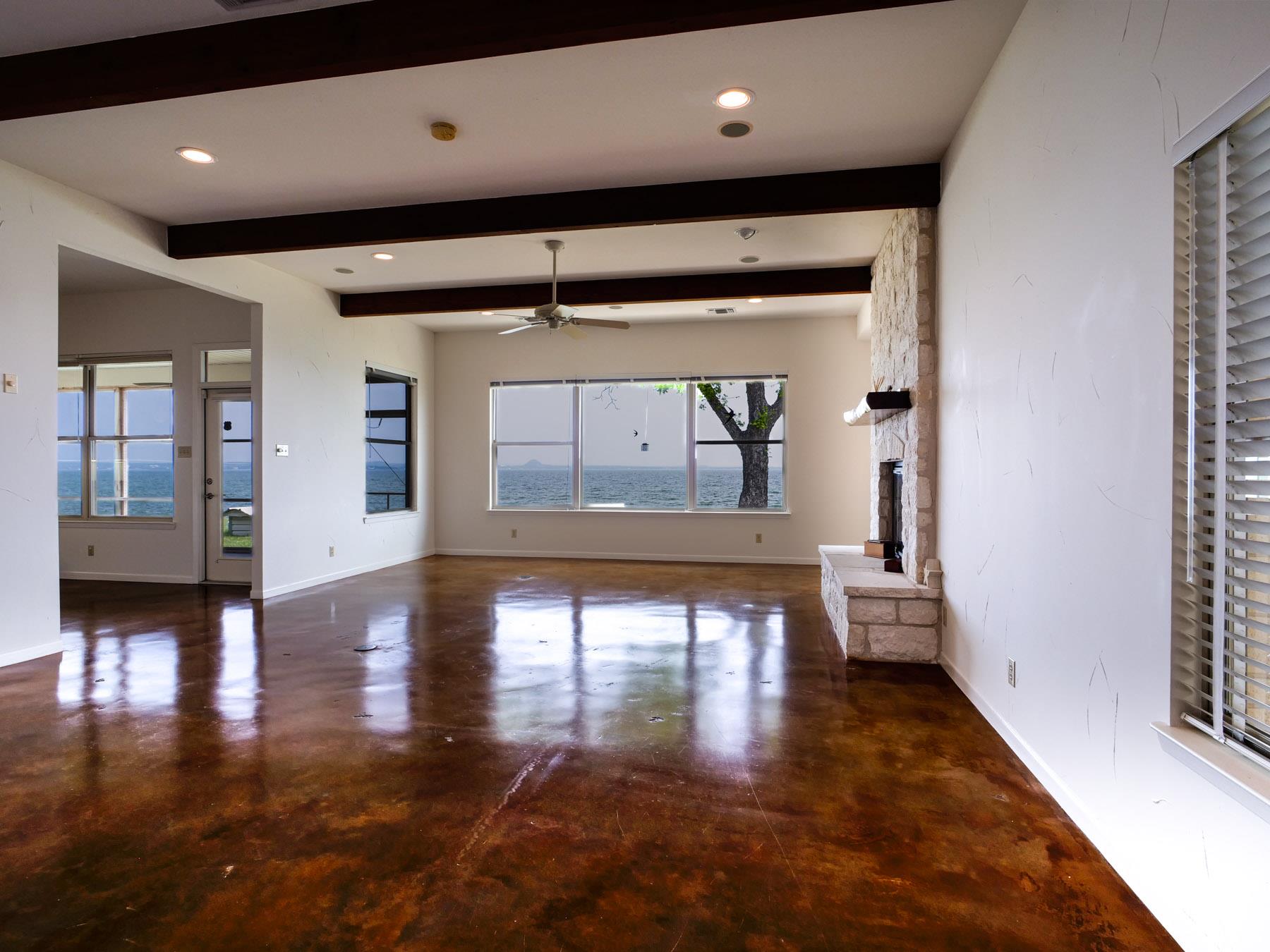 736 W Lakecrest Drive Bluffton TX 78607