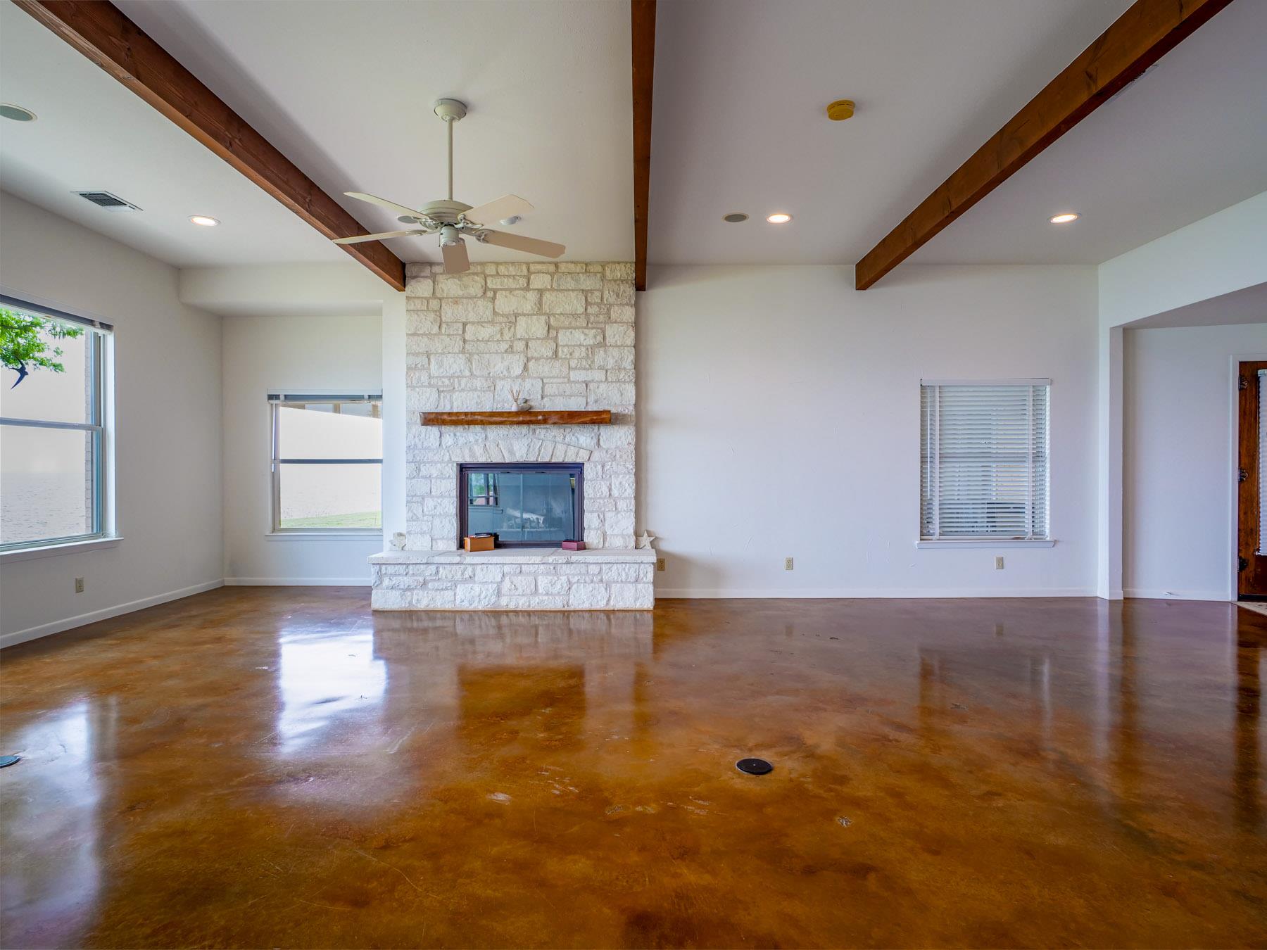 736 W Lakecrest Drive Bluffton TX 78607