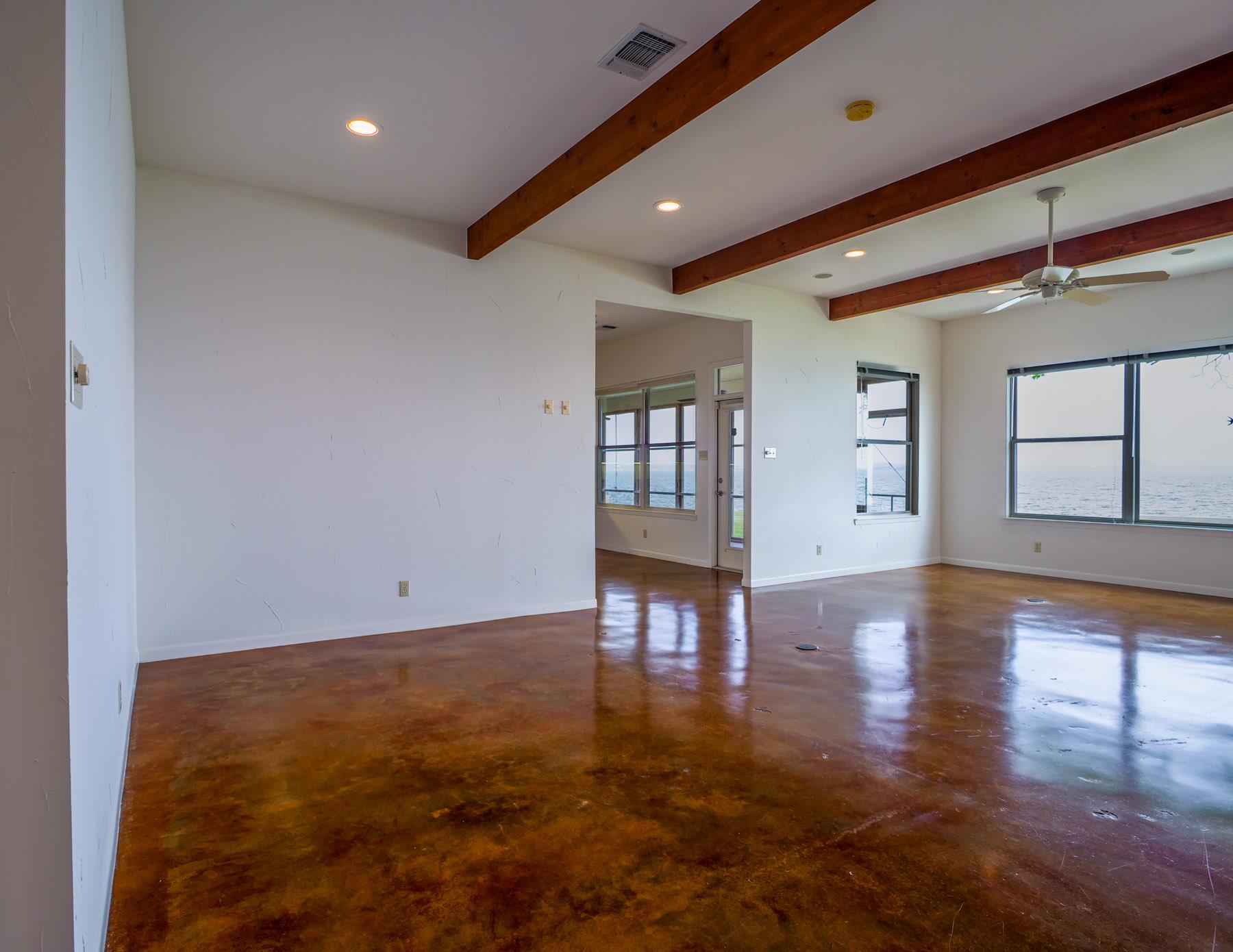 736 W Lakecrest Drive Bluffton TX 78607