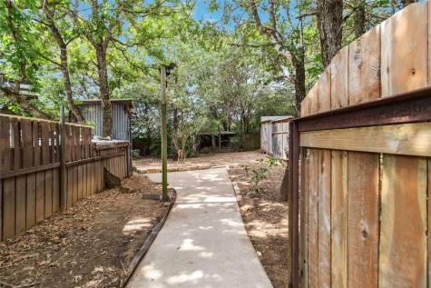 208 Old Potato Road Paige TX 78659