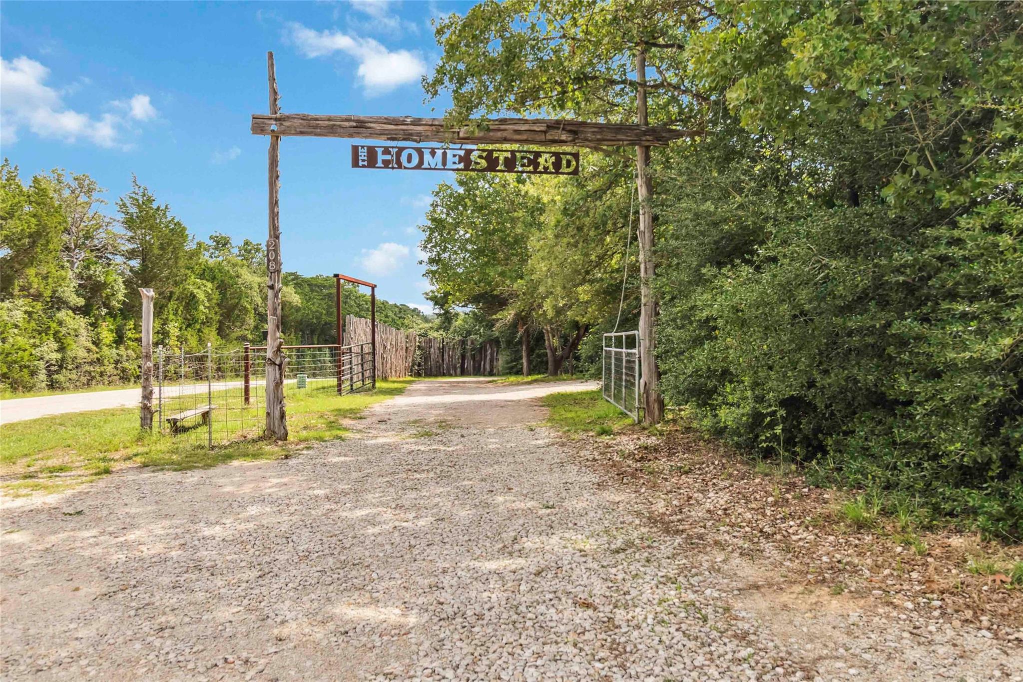 208 Old Potato Road Paige TX 78659