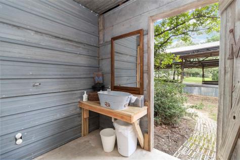 208 Old Potato Road Paige TX 78659