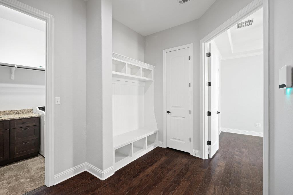 305 Enchanted Hilltop Way Austin TX 78738