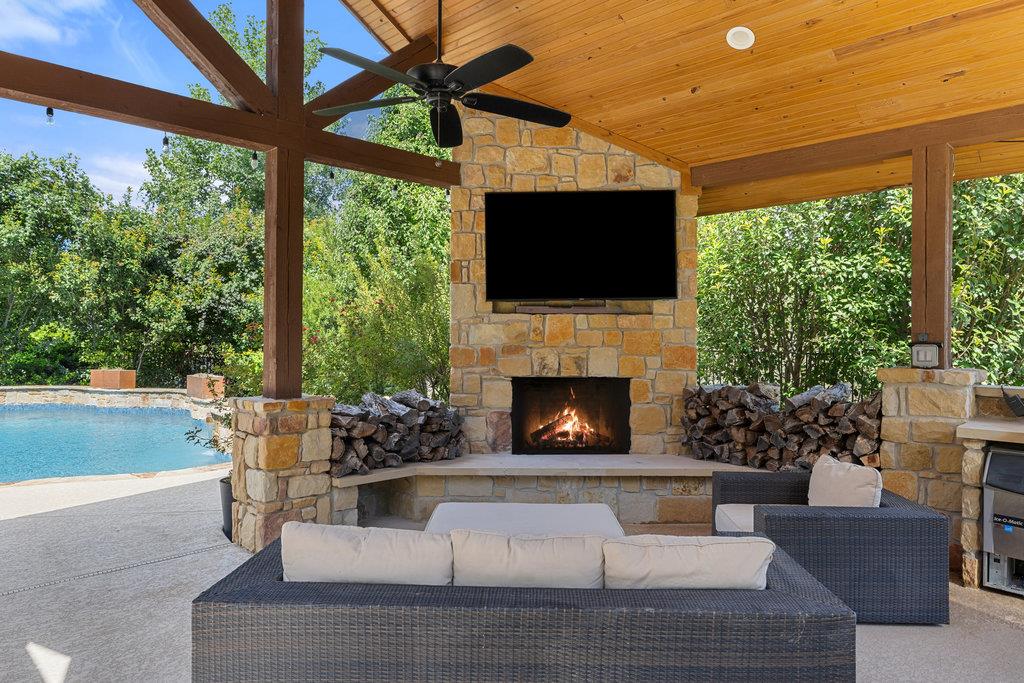 305 Enchanted Hilltop Way Austin TX 78738