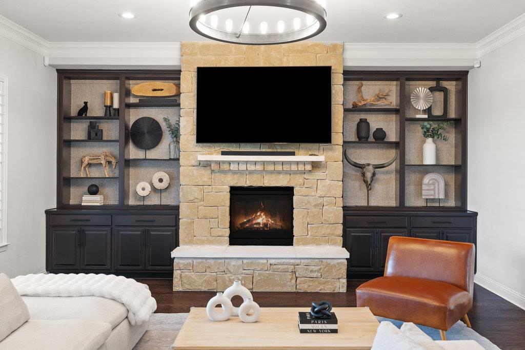 305 Enchanted Hilltop Way Austin TX 78738