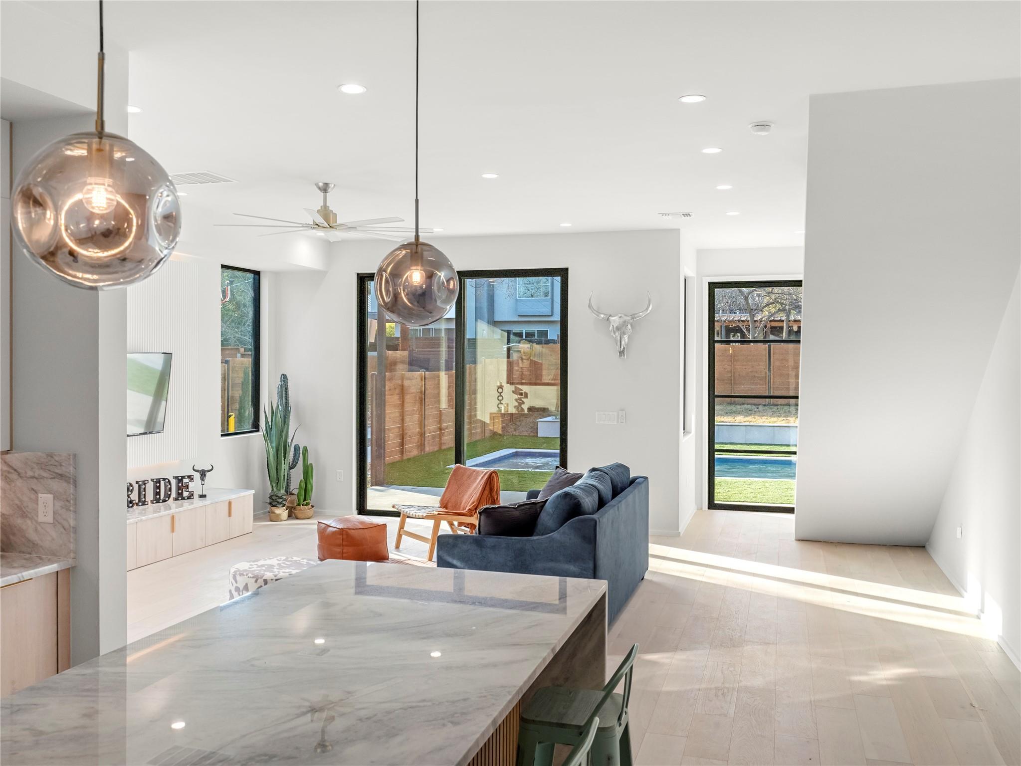 2107 Brackenridge Street Austin TX 78704