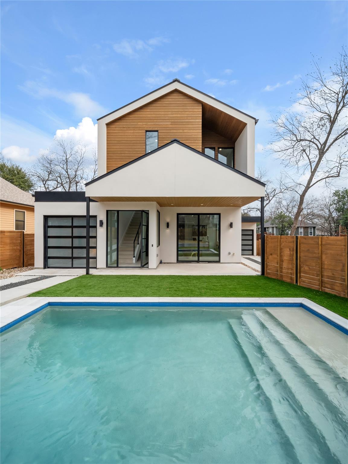 2107 Brackenridge Street Austin TX 78704