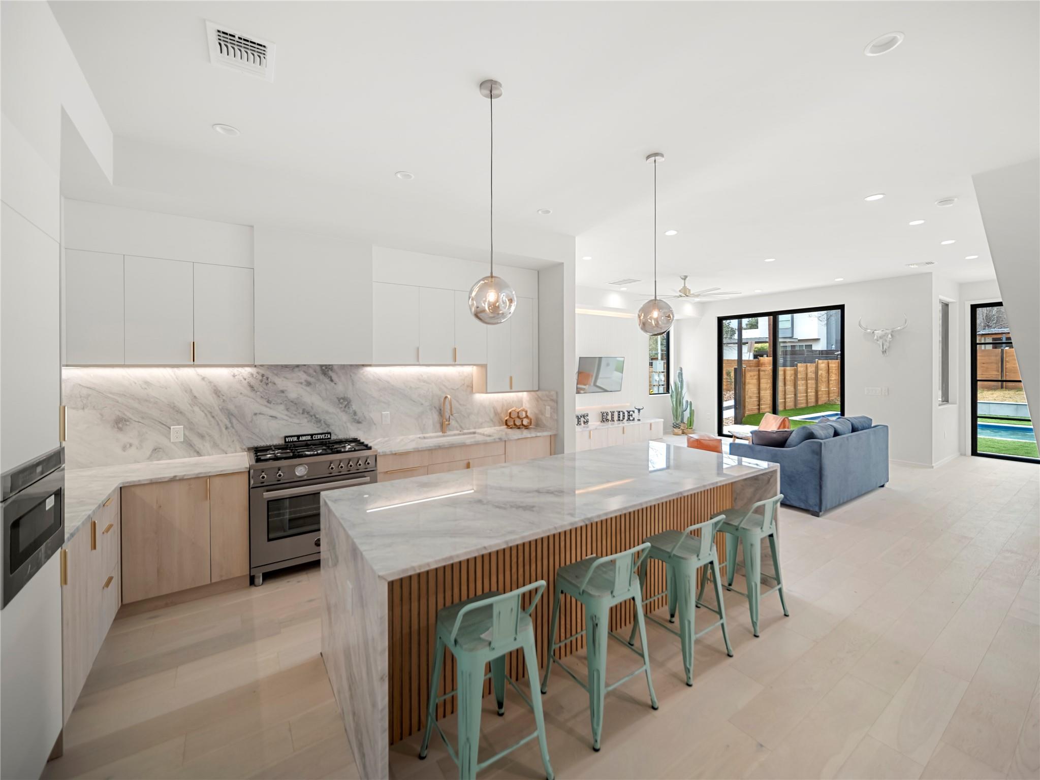 2107 Brackenridge Street Austin TX 78704