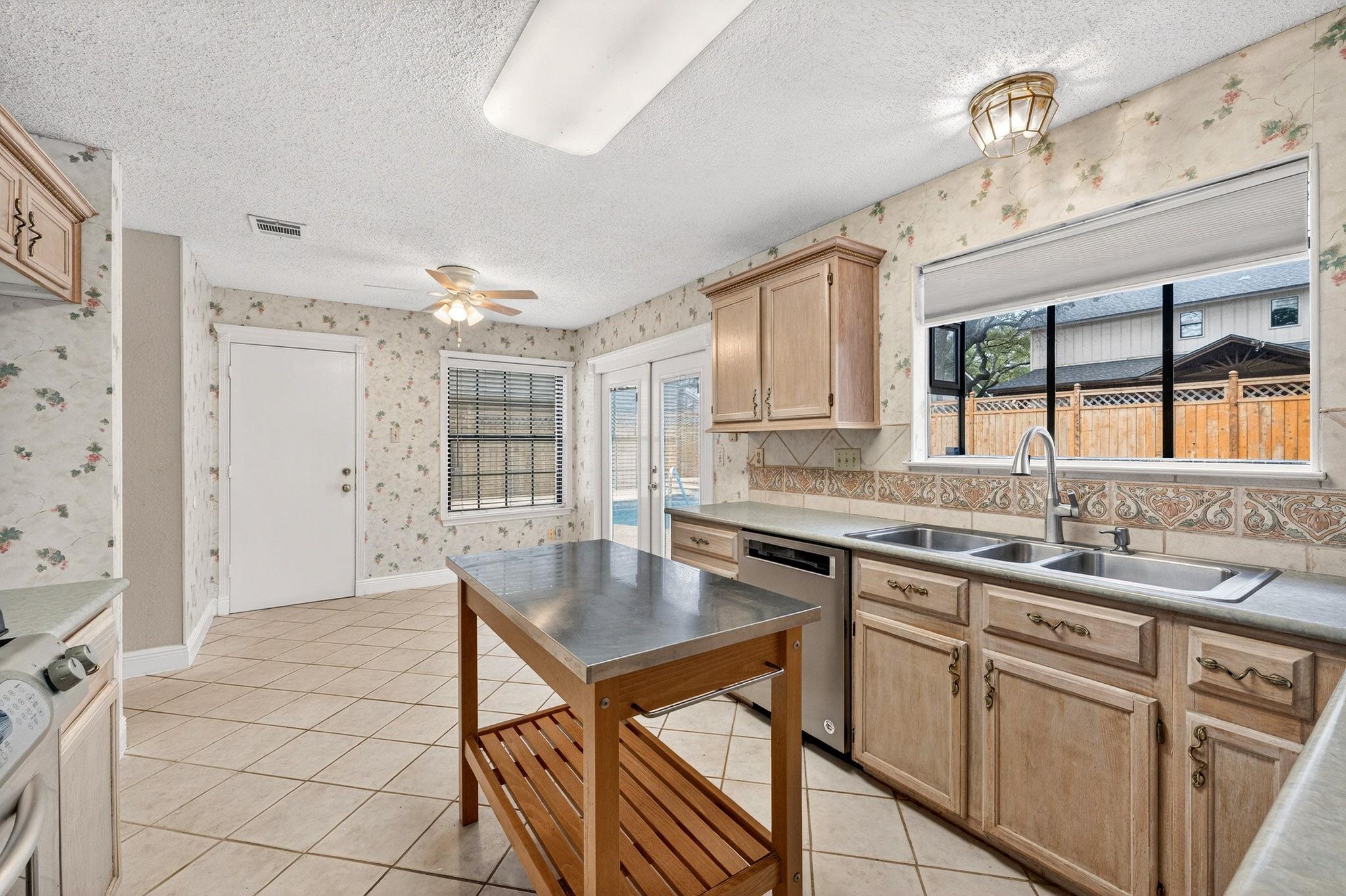 1607 Garnaas Drive Austin TX 78758