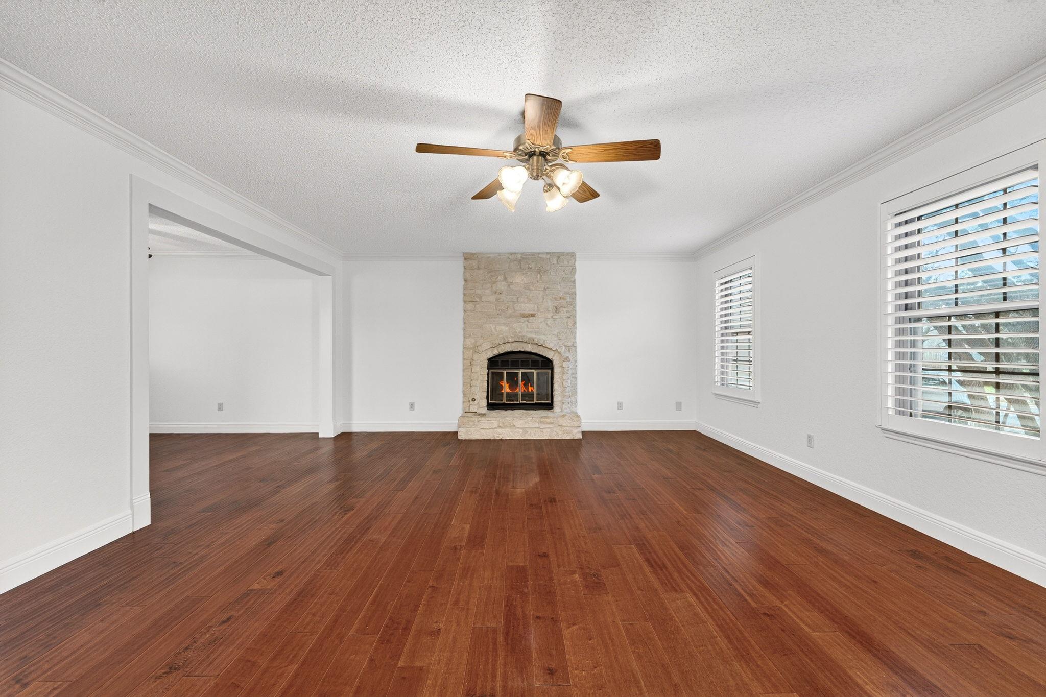 1607 Garnaas Drive Austin TX 78758