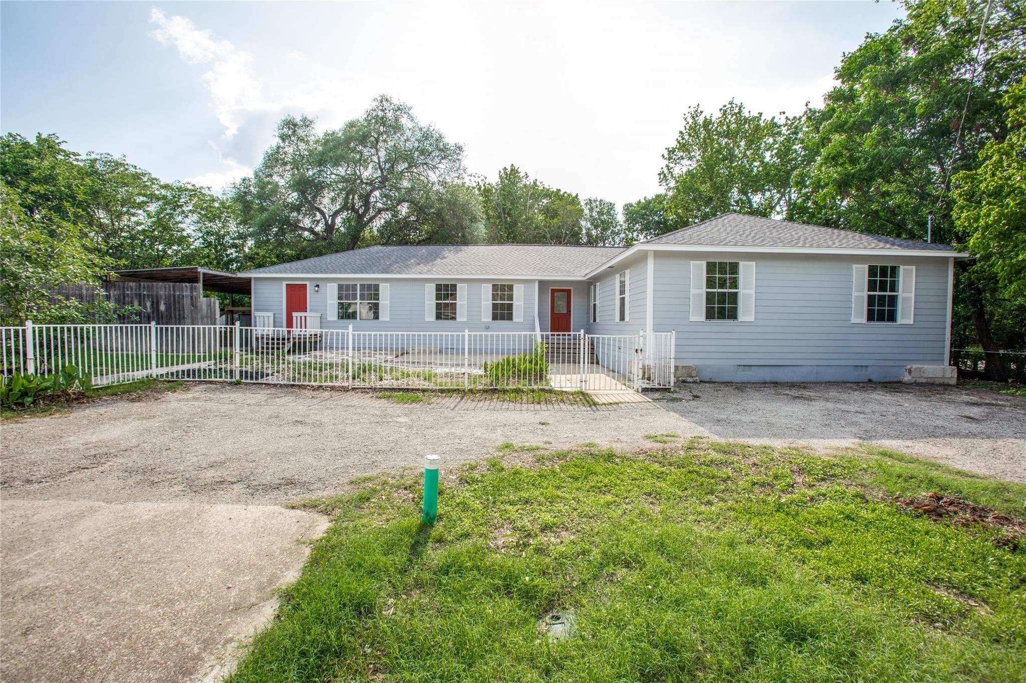 417 N Blanco Street Lockhart TX 78644