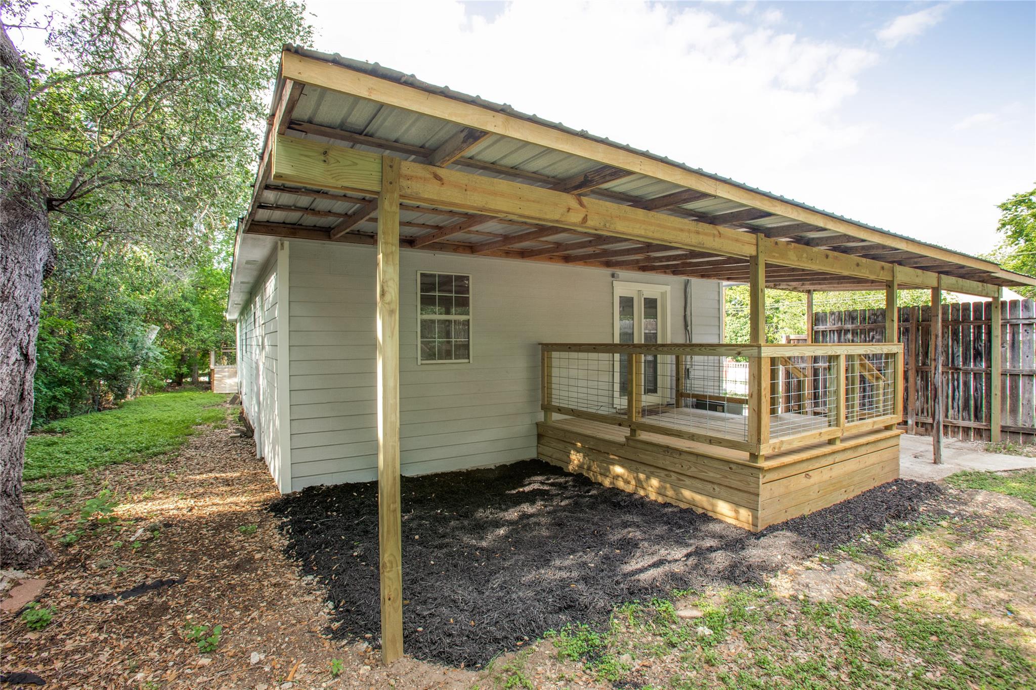 417 N Blanco Street Lockhart TX 78644