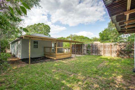 417 N Blanco Street Lockhart TX 78644