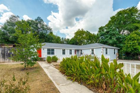 417 N Blanco Street Lockhart TX 78644