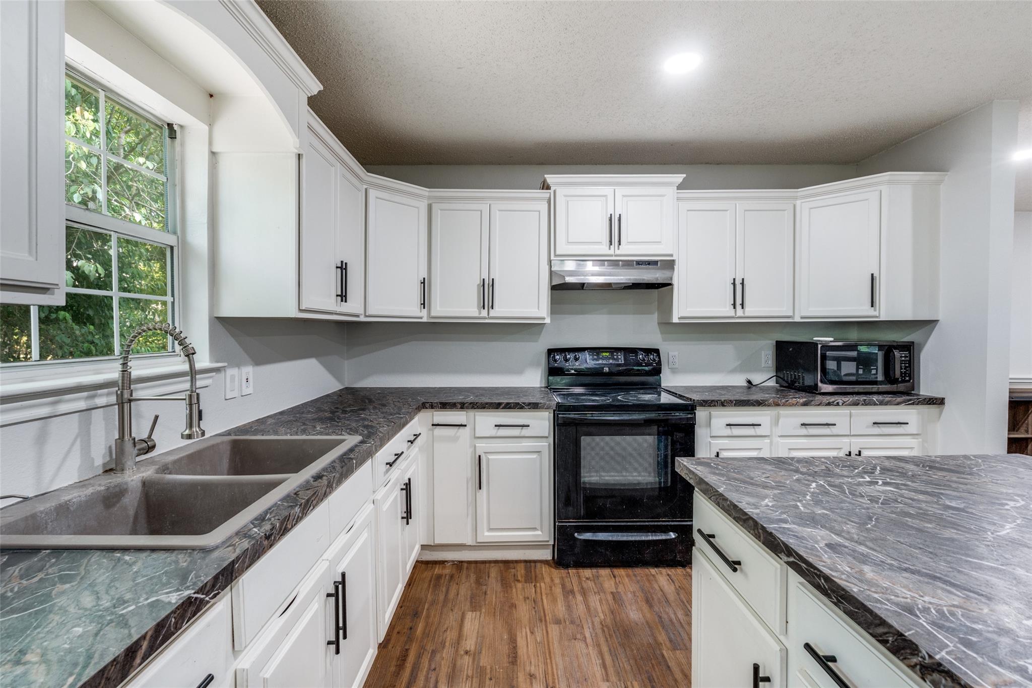 417 N Blanco Street Lockhart TX 78644