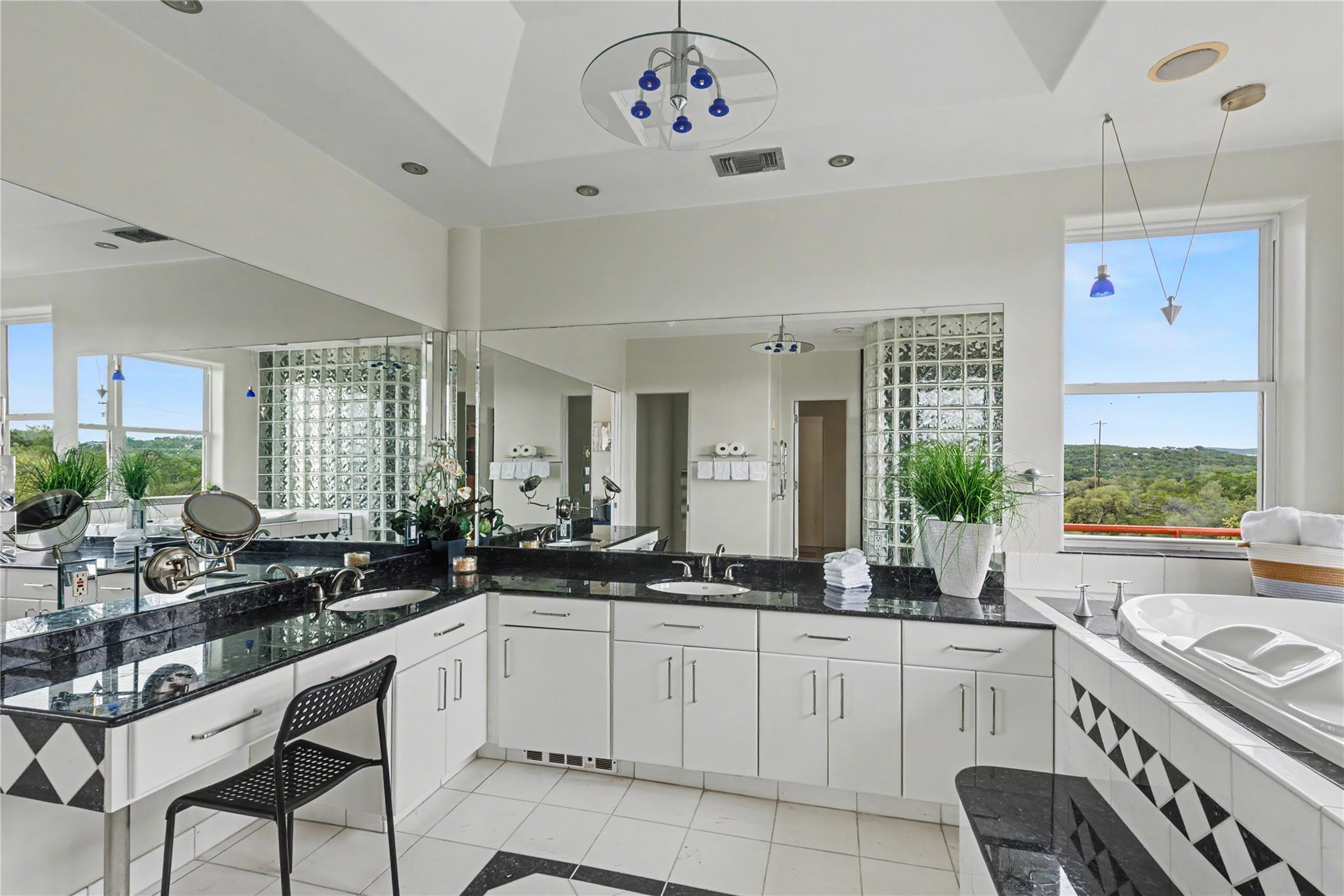 20202 Barnett Glenn Road Spicewood TX 78669