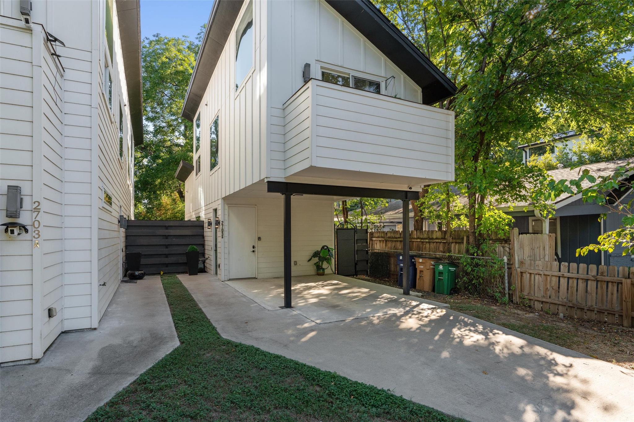 2703 E 3rd Street Austin TX 78702