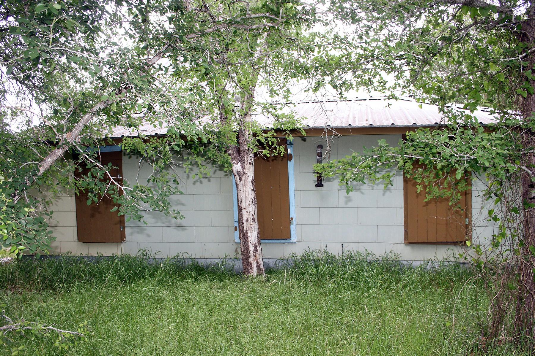 7887 Pettytown Road Red Rock TX 78662