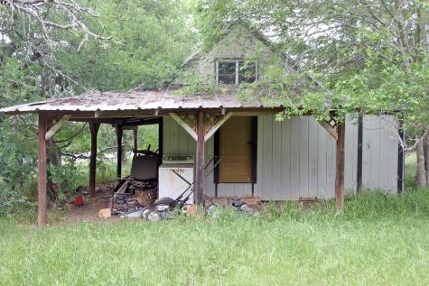 7887 Pettytown Road Red Rock TX 78662