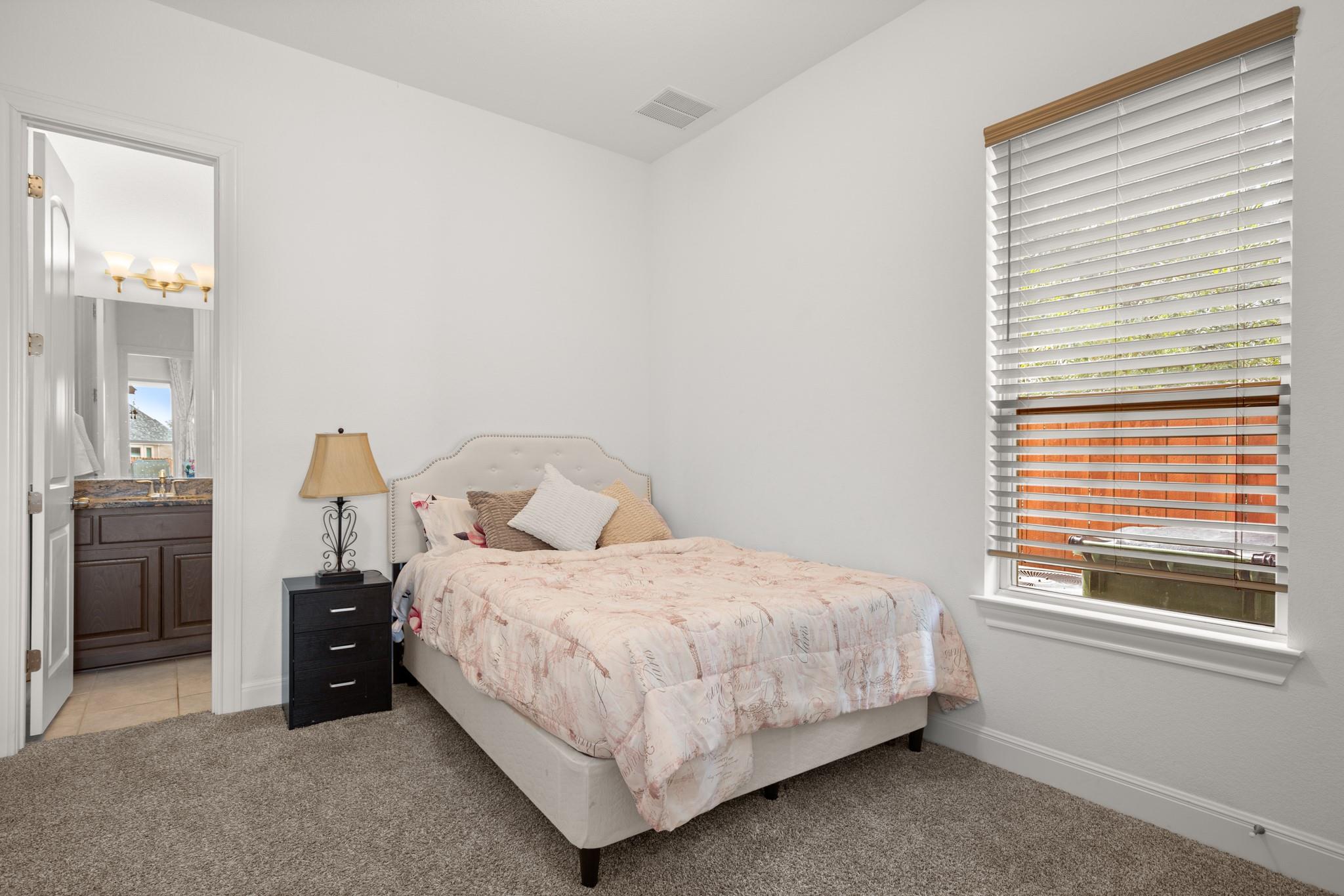 2817 Gatlin Cove Leander TX 78641