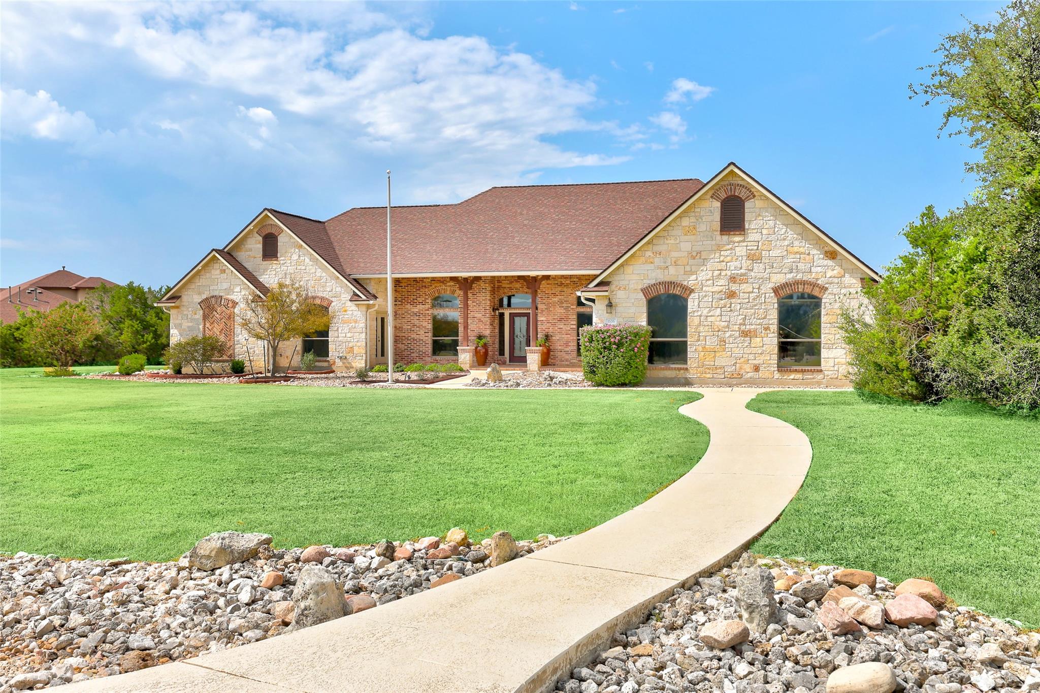 1106 Squaw Valley Leander TX 78641