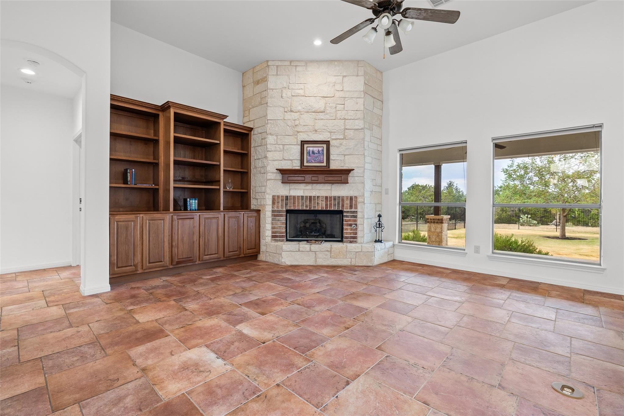 1106 Squaw Valley Leander TX 78641