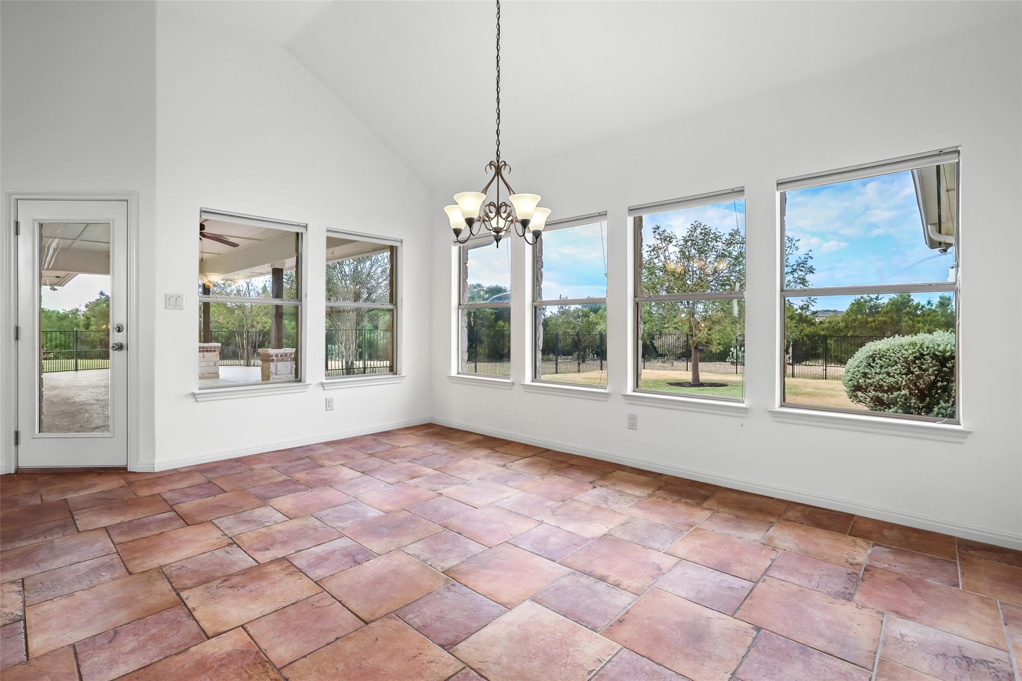 1106 Squaw Valley Leander TX 78641