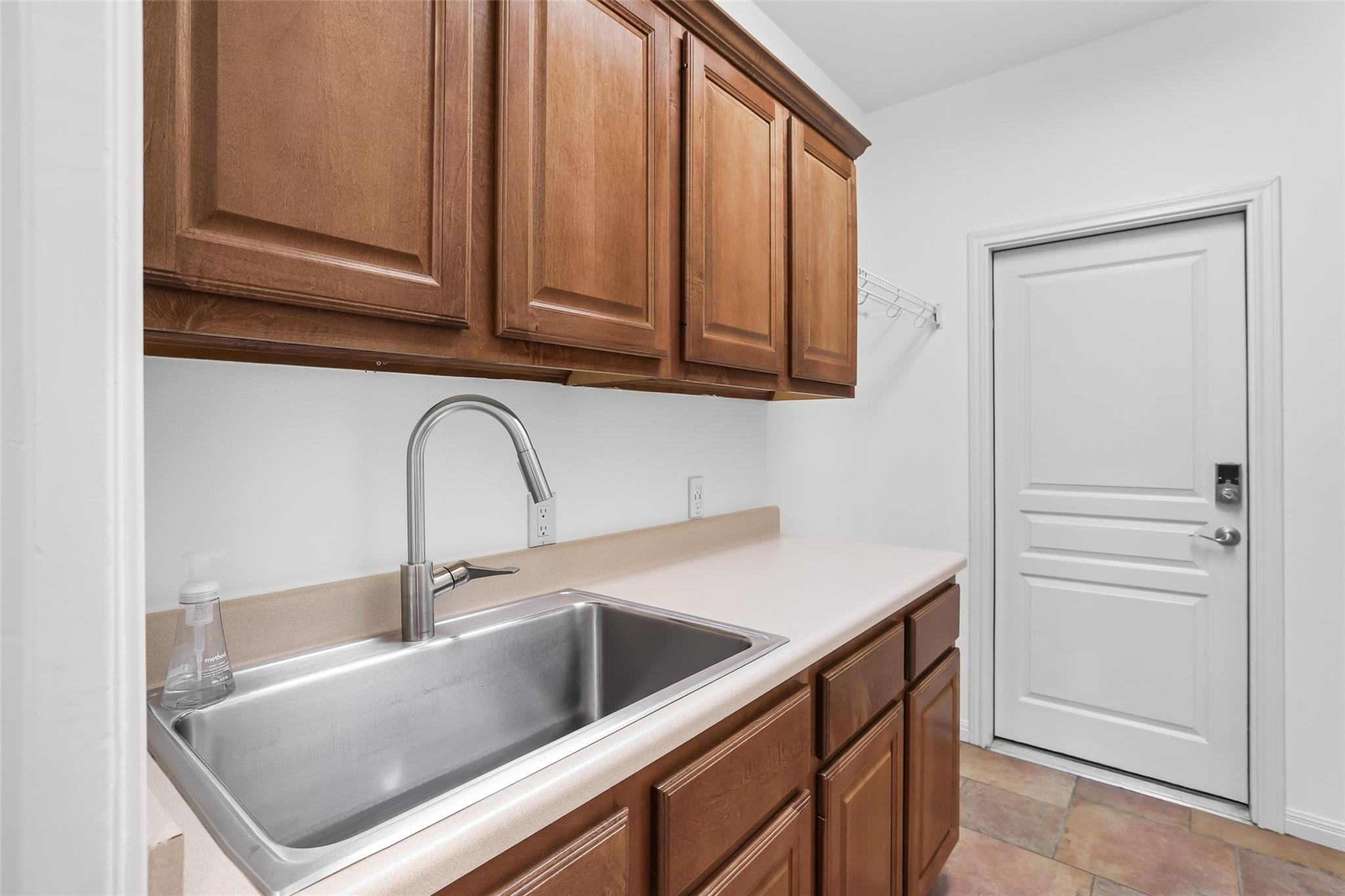 1106 Squaw Valley Leander TX 78641