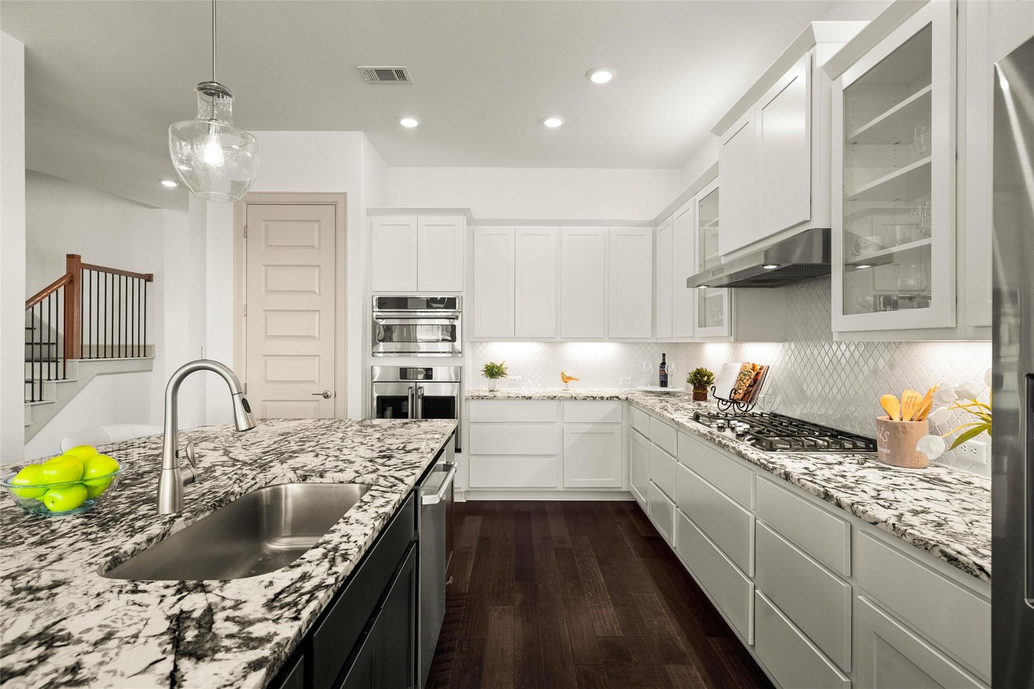 121 Starfire Drive Dripping Springs TX 78620