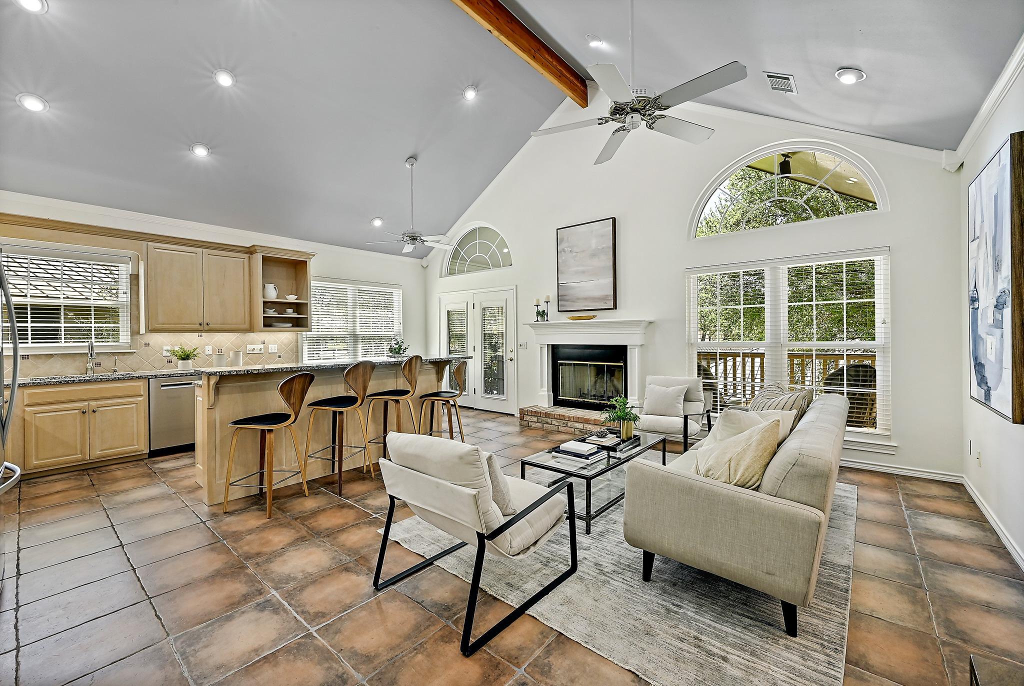 2210 Fredwoods Drive Kingsland TX 78639