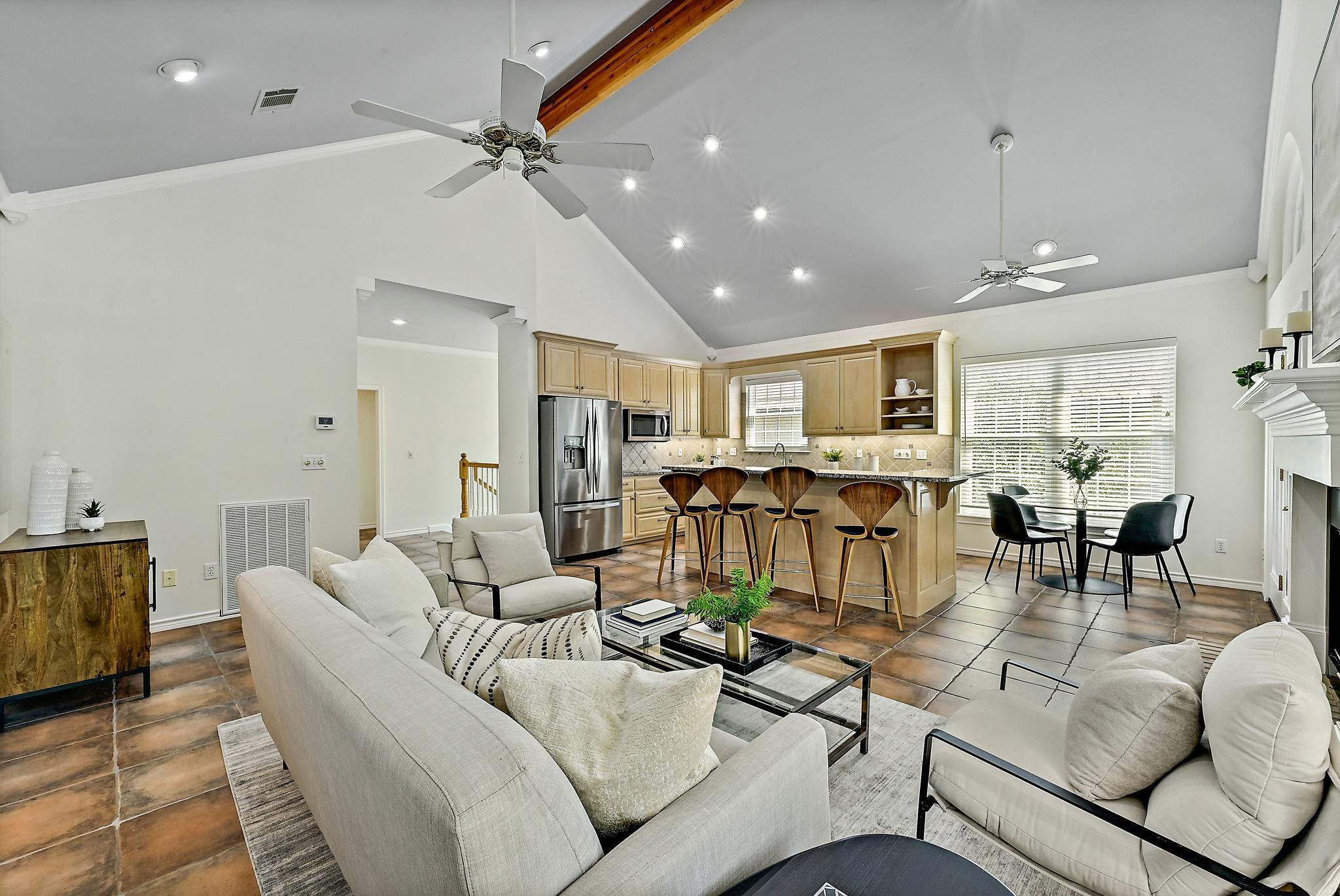2210 Fredwoods Drive Kingsland TX 78639