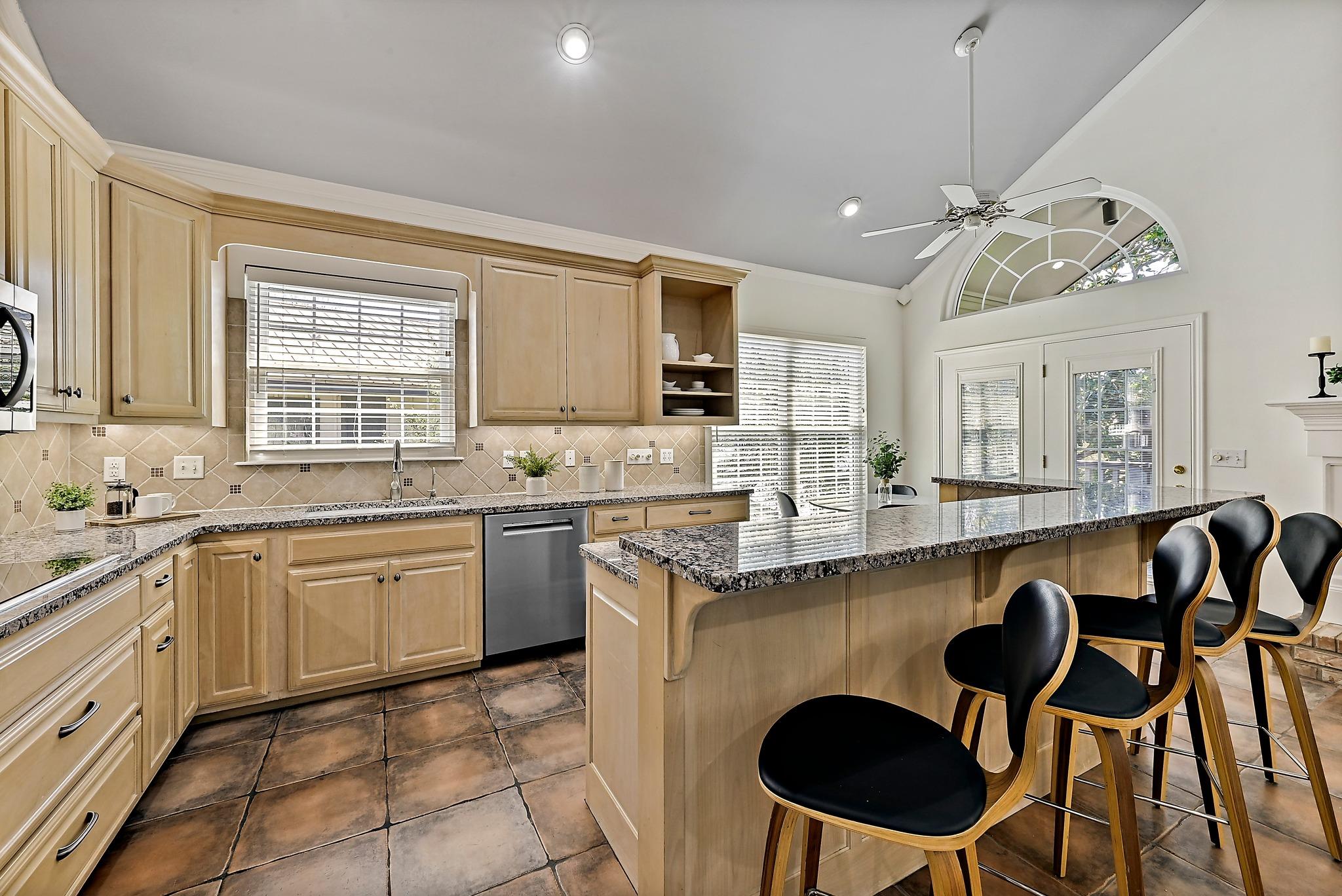 2210 Fredwoods Drive Kingsland TX 78639