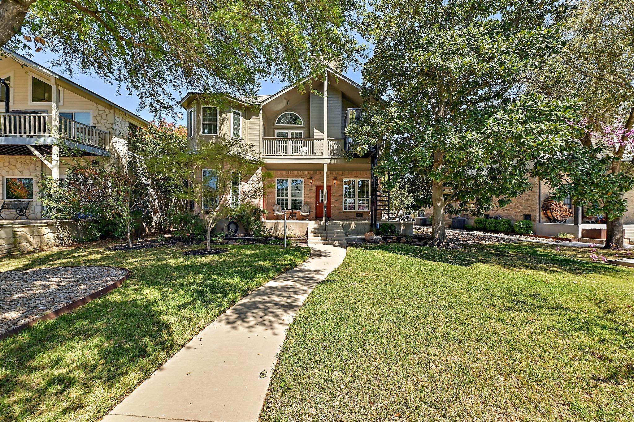2210 Fredwoods Drive Kingsland TX 78639