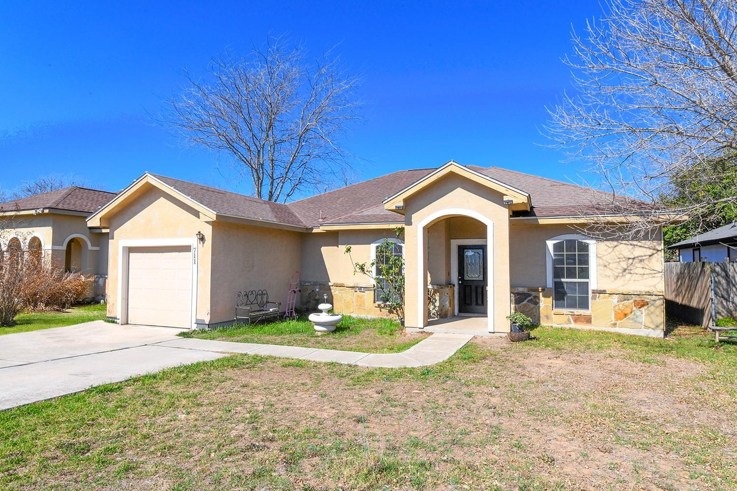 711 Sturgeon Drive San Marcos TX 78666