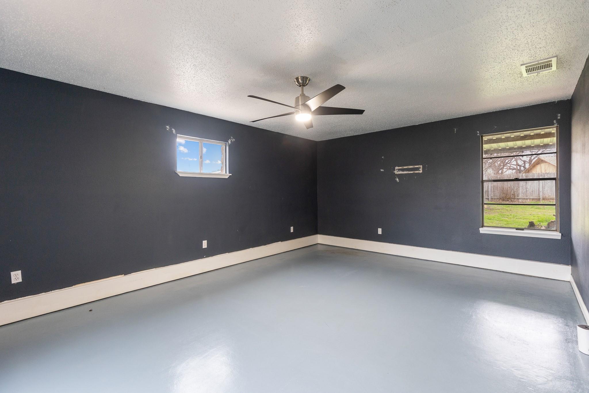 400 N River Oaks Drive Burnet TX 78611