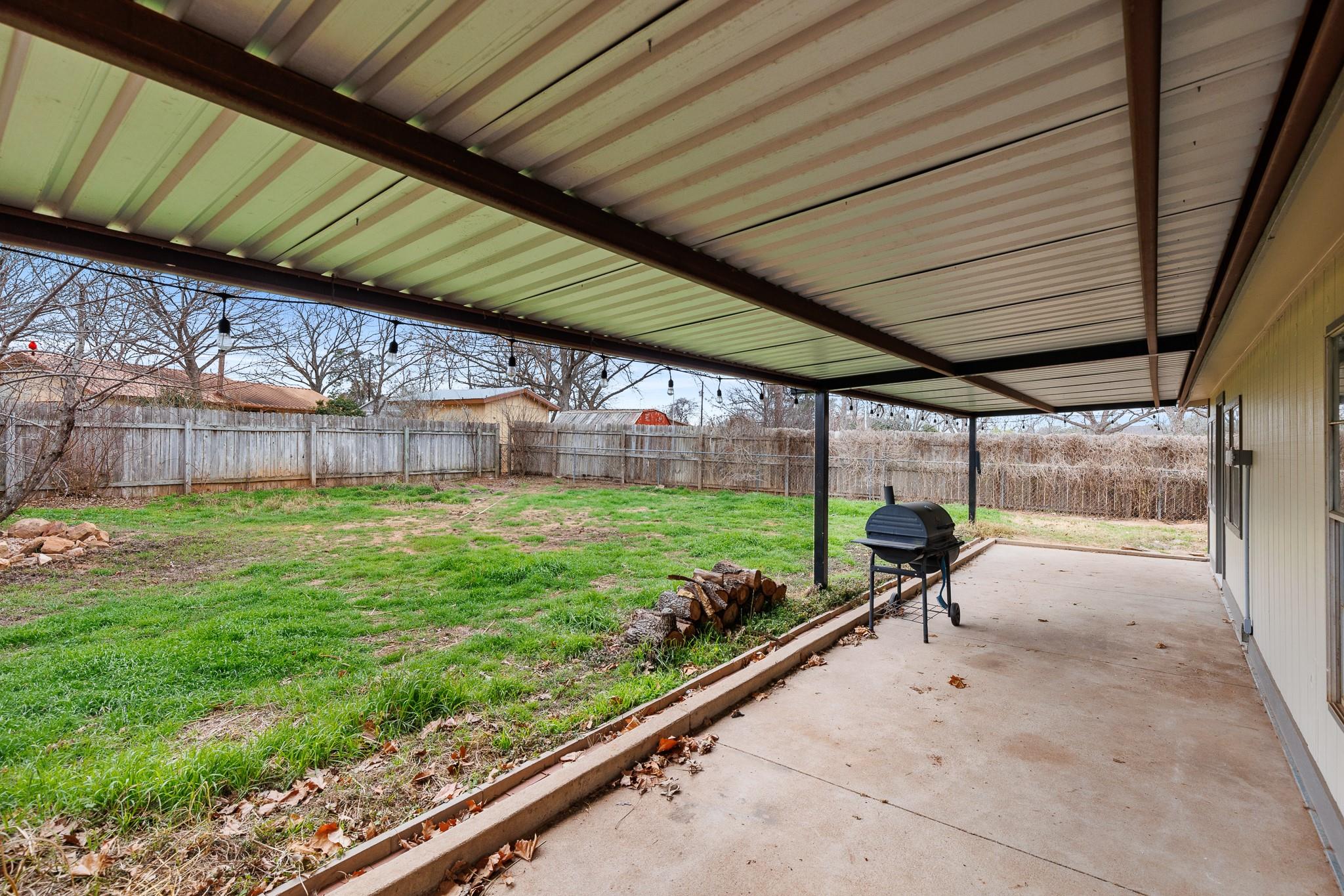 400 N River Oaks Drive Burnet TX 78611